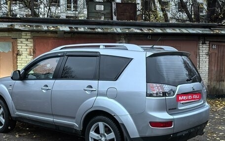 Mitsubishi Outlander III рестайлинг 3, 2007 год, 900 000 рублей, 3 фотография