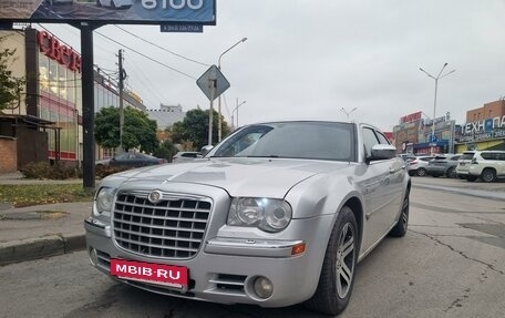 Chrysler 300C II, 2006 год, 780 000 рублей, 2 фотография