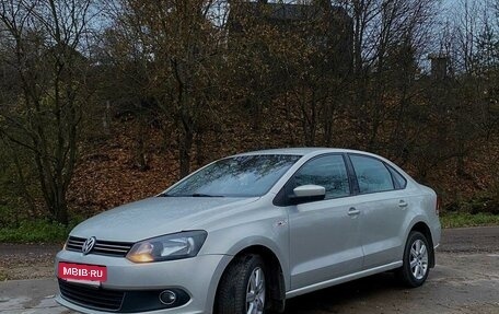 Volkswagen Polo VI (EU Market), 2014 год, 800 000 рублей, 3 фотография