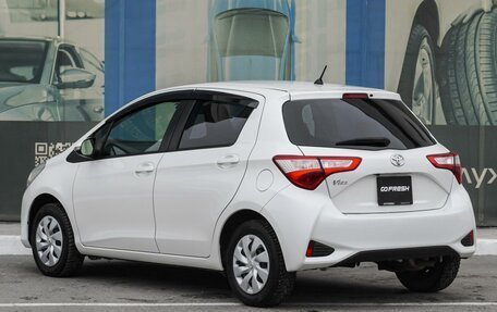 Toyota Vitz, 2019 год, 1 379 000 рублей, 2 фотография