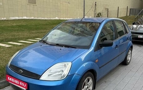 Ford Fiesta, 2004 год, 430 000 рублей, 3 фотография