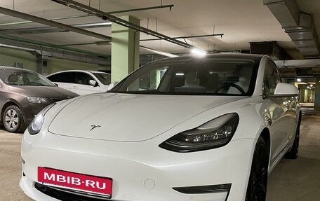 Tesla Model 3 I, 2018 год, 3 160 000 рублей, 2 фотография