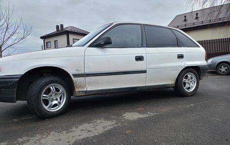 Opel Astra F, 1993 год, 115 000 рублей, 6 фотография