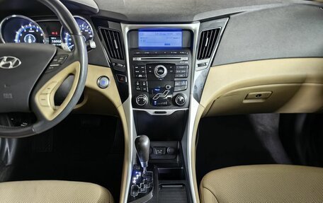 Hyundai Sonata VI, 2010 год, 1 255 000 рублей, 11 фотография