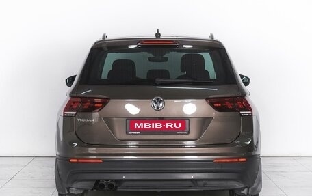 Volkswagen Tiguan II, 2019 год, 2 679 000 рублей, 4 фотография