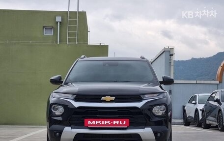 Chevrolet TrailBlazer, 2021 год, 1 820 000 рублей, 2 фотография