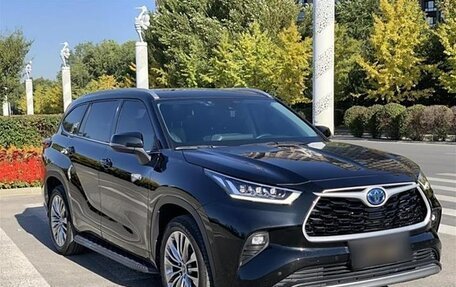 Toyota Highlander, 2024 год, 4 468 000 рублей, 1 фотография