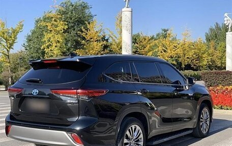 Toyota Highlander, 2024 год, 4 468 000 рублей, 6 фотография