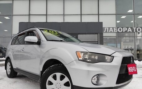 Mitsubishi Outlander III рестайлинг 3, 2011 год, 1 300 000 рублей, 1 фотография