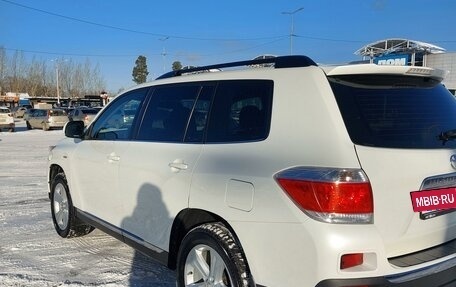 Toyota Highlander III, 2012 год, 1 990 000 рублей, 15 фотография