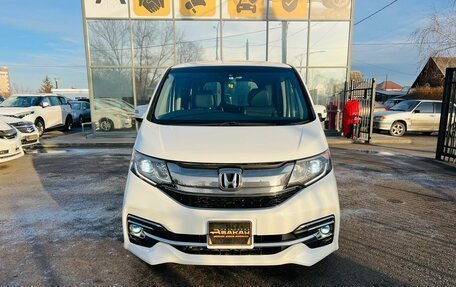 Honda Stepwgn IV, 2016 год, 2 549 000 рублей, 3 фотография