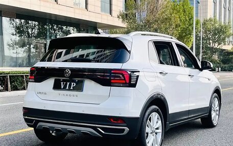 Volkswagen T-Cross I, 2021 год, 1 680 000 рублей, 4 фотография