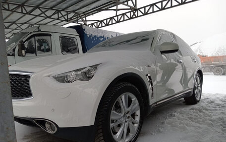 Infiniti FX II, 2012 год, 2 150 000 рублей, 2 фотография