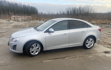 Chevrolet Cruze II, 2013 год, 970 000 рублей, 2 фотография