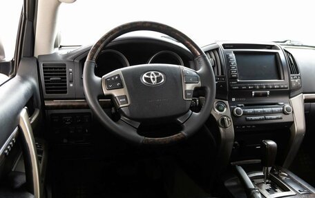 Toyota Land Cruiser 200, 2011 год, 3 198 000 рублей, 14 фотография