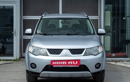 Mitsubishi Outlander III рестайлинг 3, 2008 год, 1 075 000 рублей, 2 фотография