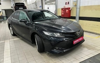 Toyota Camry, 2019 год, 2 359 000 рублей, 1 фотография