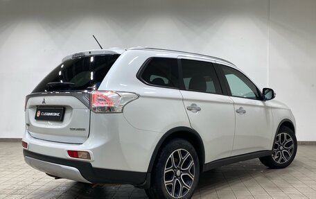 Mitsubishi Outlander III рестайлинг 3, 2014 год, 1 780 000 рублей, 3 фотография