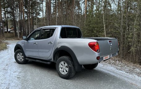 Mitsubishi L200 IV рестайлинг, 2012 год, 1 235 000 рублей, 4 фотография