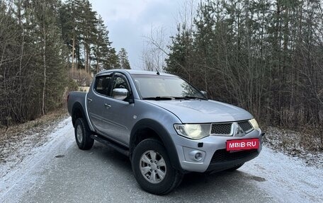 Mitsubishi L200 IV рестайлинг, 2012 год, 1 235 000 рублей, 3 фотография