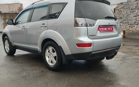 Mitsubishi Outlander III рестайлинг 3, 2008 год, 1 075 000 рублей, 3 фотография