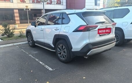 Toyota RAV4, 2023 год, 5 400 000 рублей, 3 фотография