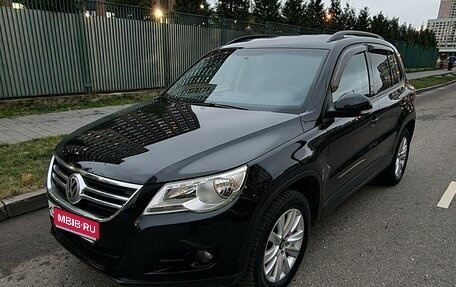 Volkswagen Tiguan I, 2010 год, 899 000 рублей, 1 фотография