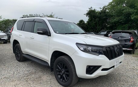 Toyota Land Cruiser Prado 150 рестайлинг 2, 2022 год, 6 250 000 рублей, 2 фотография