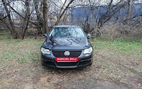 Volkswagen Passat B6, 2007 год, 590 000 рублей, 3 фотография