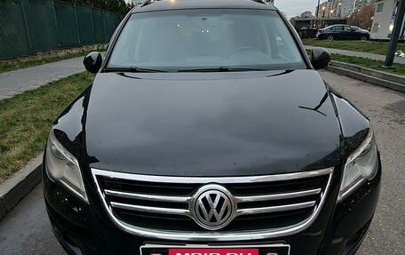 Volkswagen Tiguan I, 2010 год, 899 000 рублей, 2 фотография