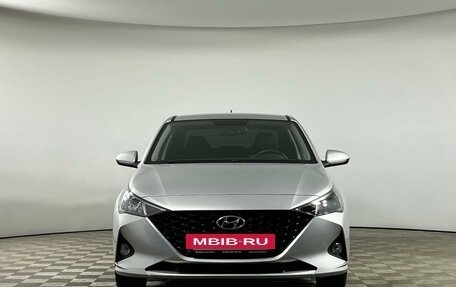 Hyundai Solaris II рестайлинг, 2021 год, 1 795 000 рублей, 2 фотография