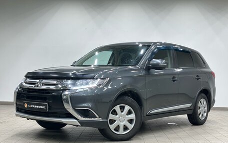 Mitsubishi Outlander III рестайлинг 3, 2018 год, 2 085 000 рублей, 2 фотография