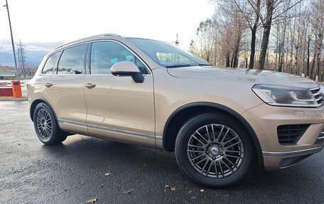 Volkswagen Touareg III, 2015 год, 3 295 000 рублей, 11 фотография