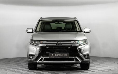 Mitsubishi Outlander III рестайлинг 3, 2019 год, 2 890 000 рублей, 3 фотография