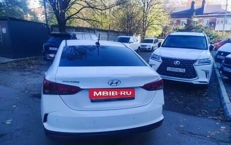 Hyundai Solaris II рестайлинг, 2021 год, 1 850 000 рублей, 4 фотография