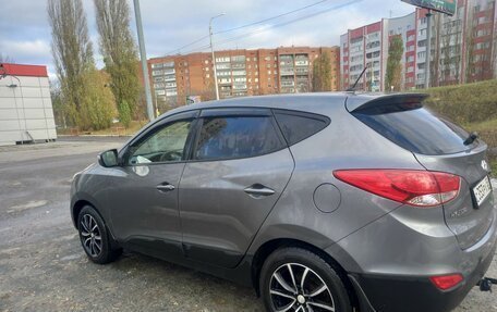 Hyundai ix35 I рестайлинг, 2013 год, 1 700 000 рублей, 2 фотография