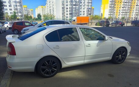 Skoda Octavia, 2011 год, 950 000 рублей, 2 фотография