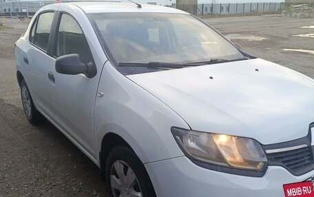 Renault Logan II, 2016 год, 580 000 рублей, 6 фотография