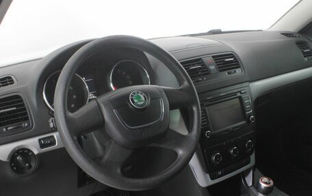 Skoda Yeti I рестайлинг, 2013 год, 990 000 рублей, 13 фотография