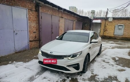 KIA Optima IV, 2019 год, 1 600 000 рублей, 9 фотография