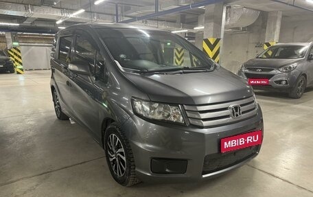 Honda Freed I, 2012 год, 1 300 000 рублей, 1 фотография