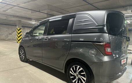 Honda Freed I, 2012 год, 1 300 000 рублей, 2 фотография