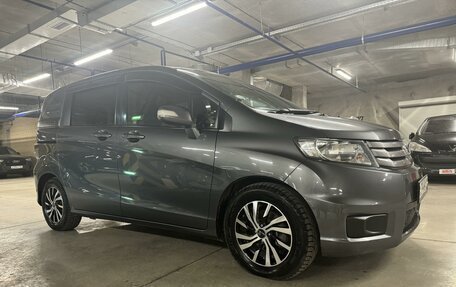 Honda Freed I, 2012 год, 1 300 000 рублей, 5 фотография