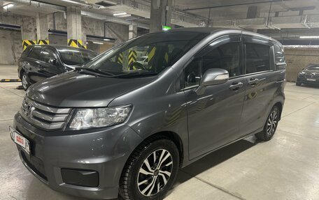 Honda Freed I, 2012 год, 1 300 000 рублей, 4 фотография