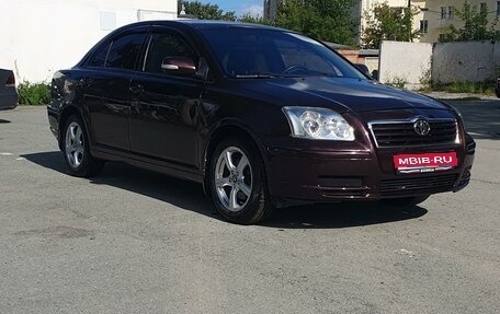 Toyota Avensis III рестайлинг, 2006 год, 880 000 рублей, 1 фотография