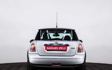 MINI Hatch, 2008 год, 797 000 рублей, 5 фотография