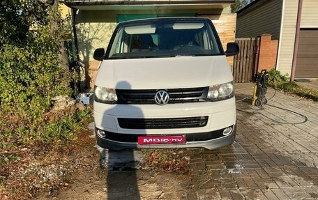 Volkswagen Caravelle T5, 2012 год, 2 005 000 рублей, 3 фотография