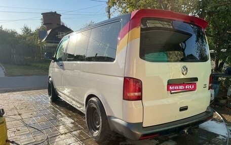 Volkswagen Caravelle T5, 2012 год, 2 005 000 рублей, 4 фотография