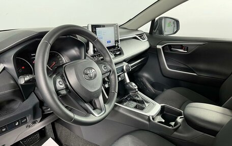 Toyota RAV4, 2020 год, 3 125 000 рублей, 11 фотография