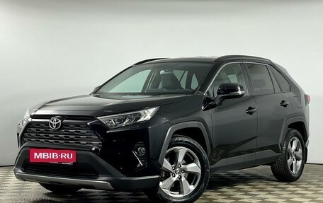 Toyota RAV4, 2020 год, 3 125 000 рублей, 2 фотография